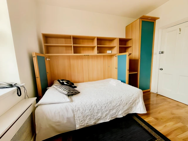 Fulham Palace Road, W664130670742914125
