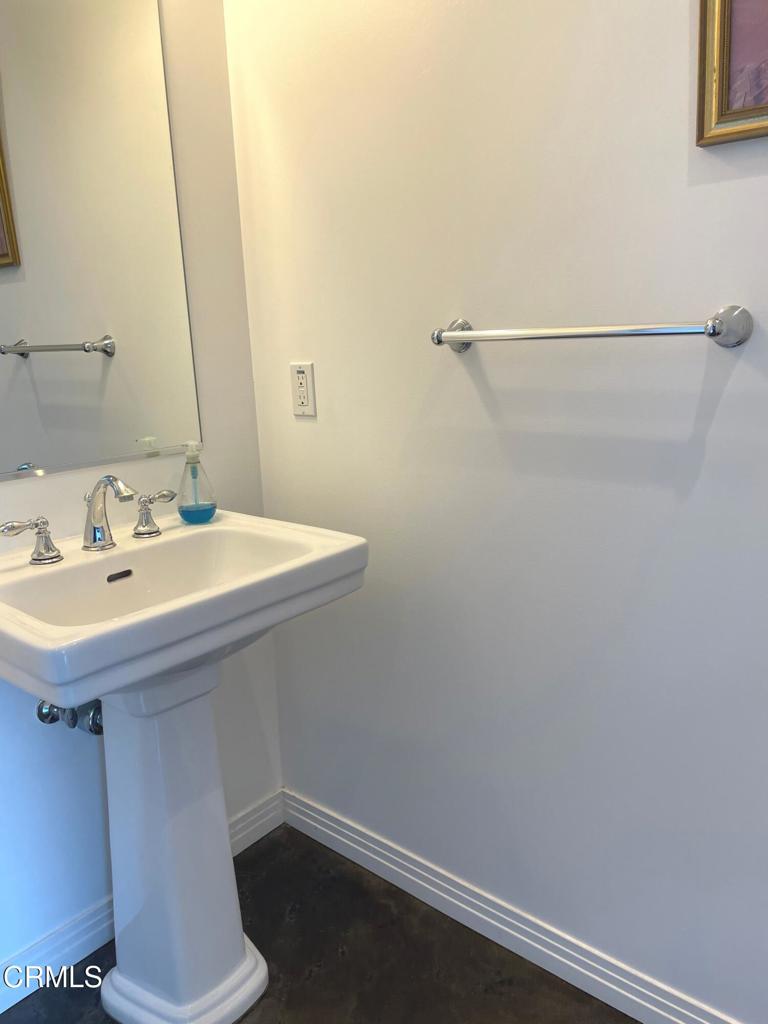 125 N Raymond Avenue 211, Pasadena CA, 9110363656583712771120