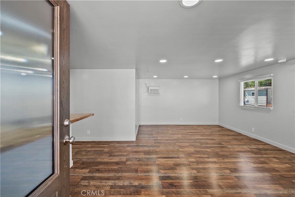 6150 E Avenue T 49 Palmdale CA, 9355264067949336065121