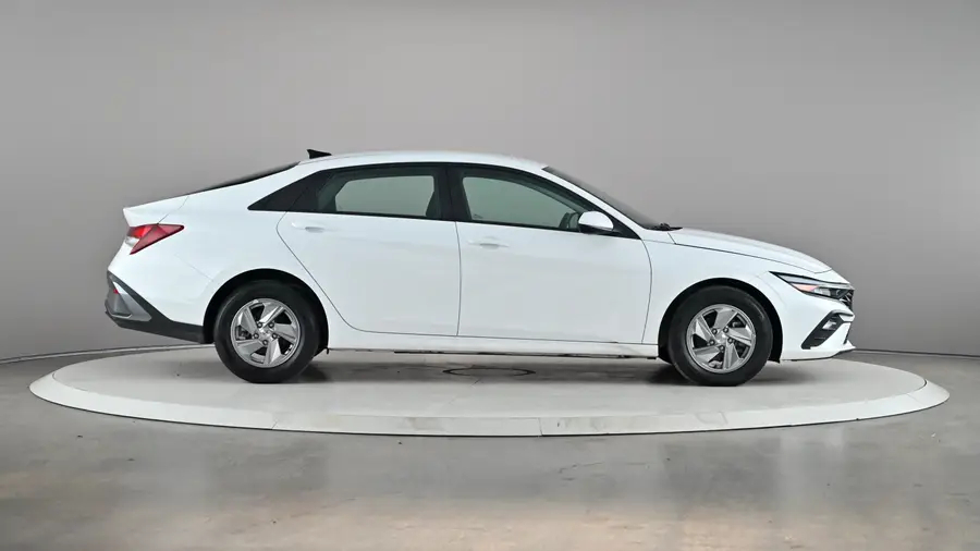 2025 Hyundai Elantra63803650480003122