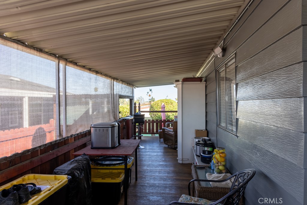 2601 E Victoria 211 Compton CA, 9022064092161190019122