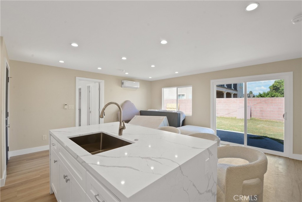$3,200/mes 10452 A Casanes Downey CA, 9024164098486618499122
