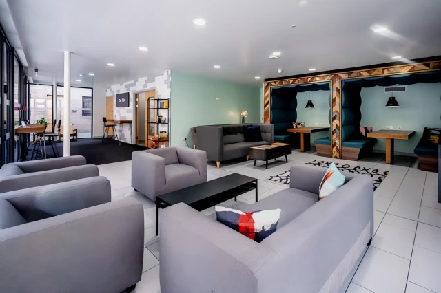 Meadow Court – Edinburgh64184124880257121