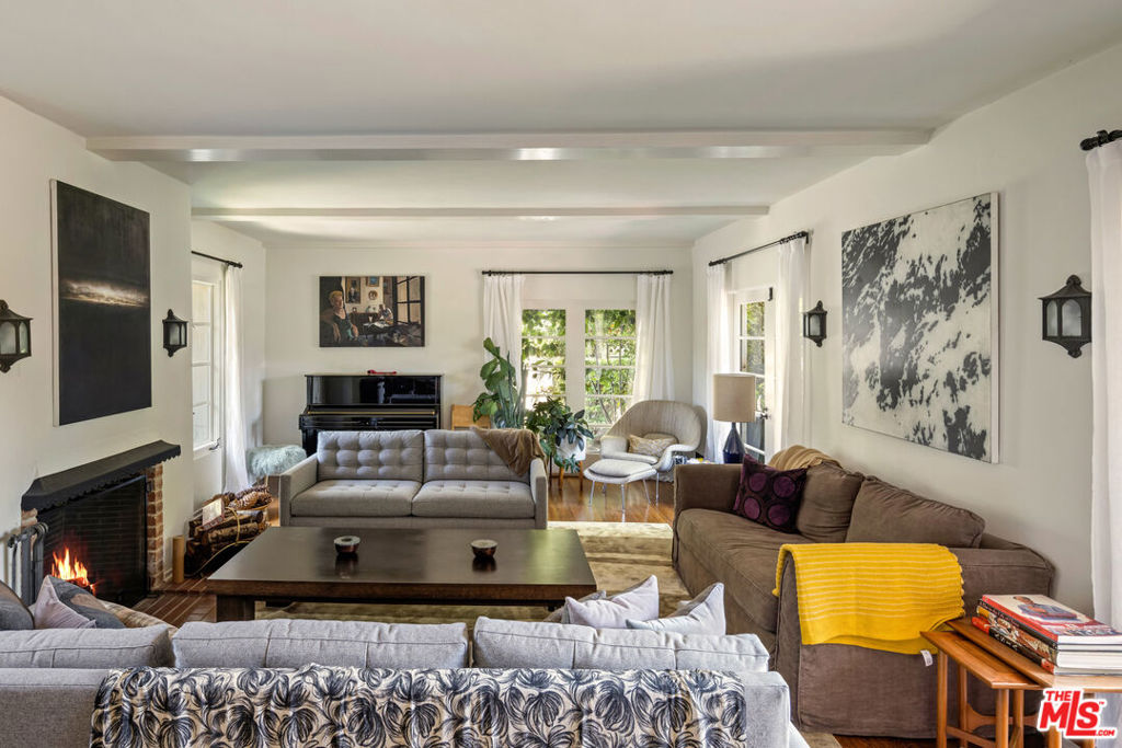 12304 5th Helena Drive Los Angeles CA, 9004963634903749763121
