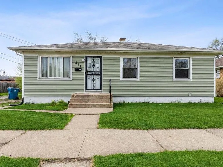 Casa histórica de 3 dormitorios en Lockerbie Square en venta