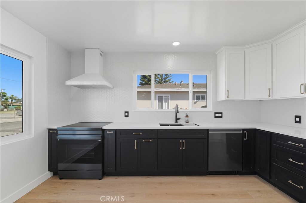 $3,550/month 9312 S 6th Avenue Inglewood CA, 9030564134790802691120