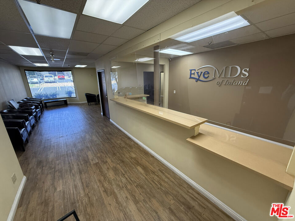 820 N Mountain Avenue 102 Upland CA, 9178664112842987907120
