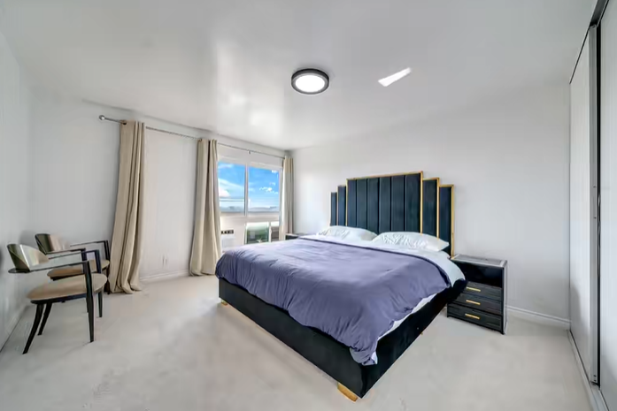 Landlord Direct Rental | Luxury Top-floor Apartment in West Hollywood, Los Angeles 2B2B63622741110145121