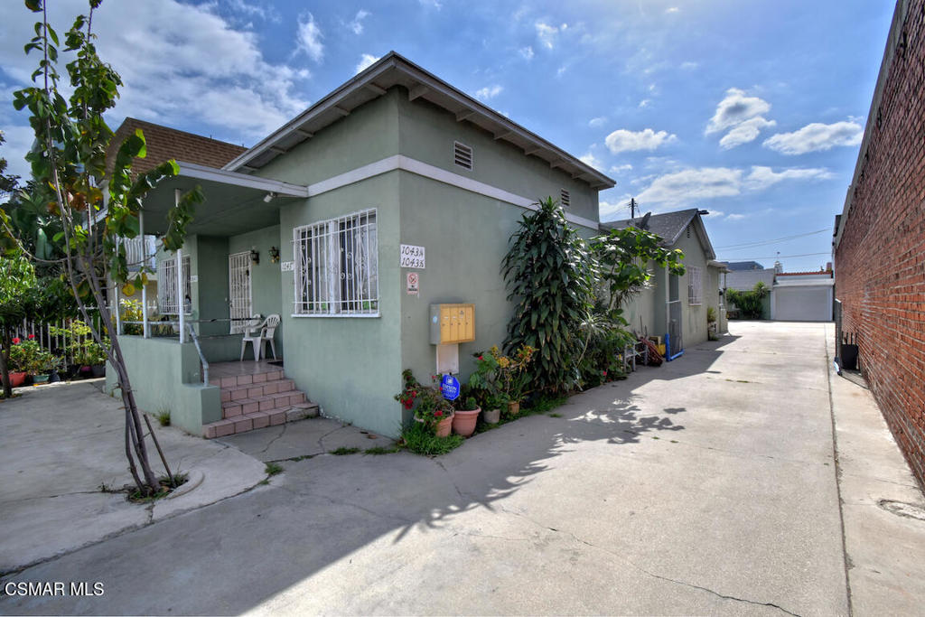 1041 Wilcox Avenue Los Angeles CA, 9003864143169536771122