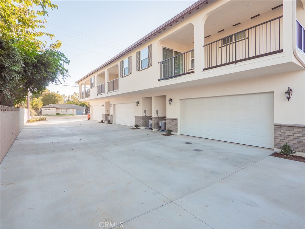 $3,350/month 1325 W Grand Avenue 3 Pomona CA, 9176664098209738754122