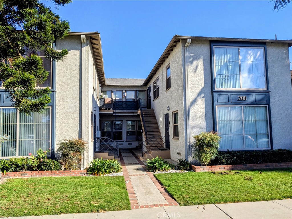 208 Granada D Long Beach CA, 9080364097487245315121