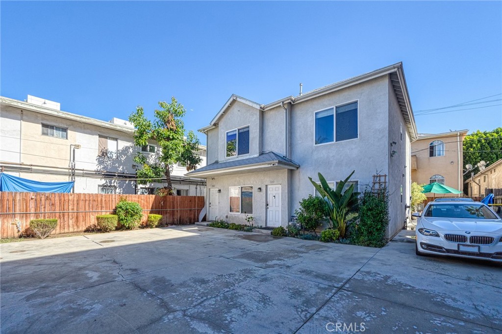 $2,500/mes 1242 N Las Palmas Av Los Angeles CA, 9003864086609015811122