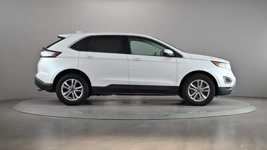 2018 Ford Edge64374102481539124