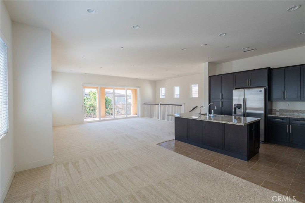 231 Follyhatch Irvine CA, 9261864112685456897121