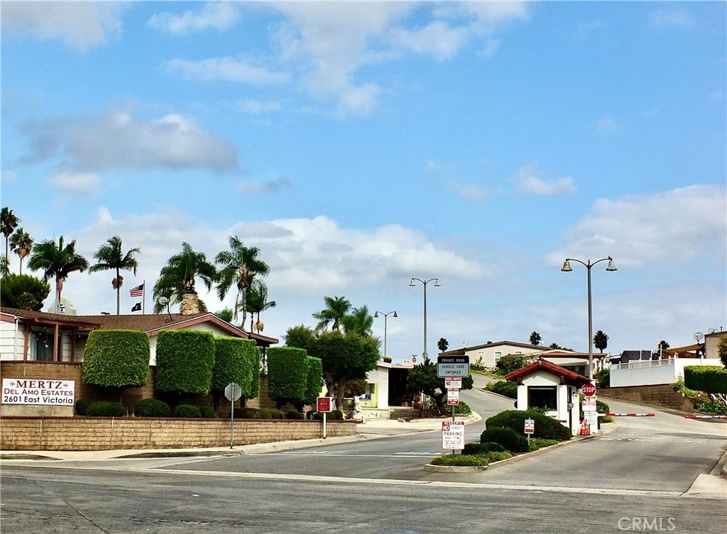 2601 E Victoria 211 Compton CA, 9022064102231012225121
