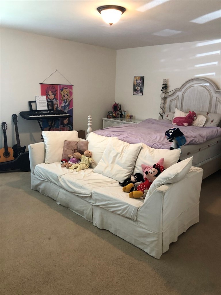 7041 Stonewood Drive Huntington Beach CA, 9264763711136296065122