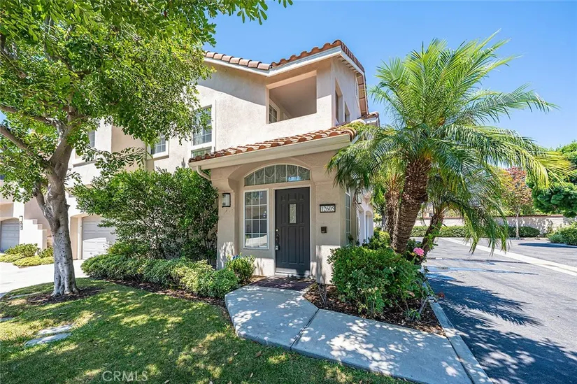 12605 Doral, Tustin, CA