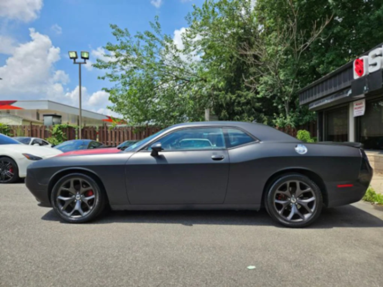 2017 Dodge Challenger SXT Plus Coupé 2D de segunda mano63270962240257122