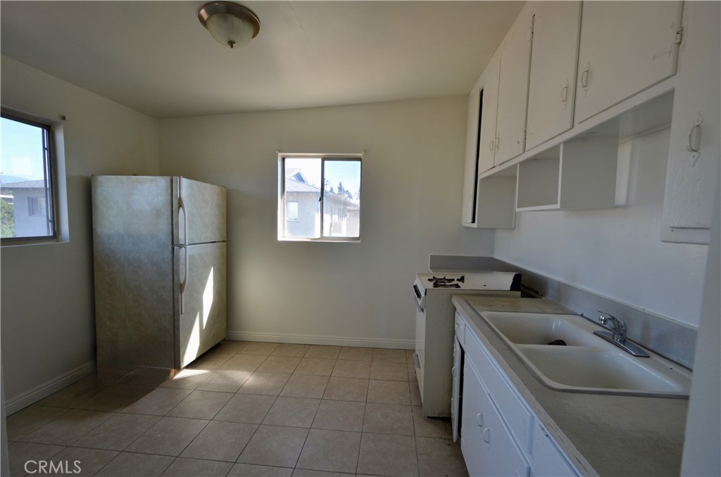 $1,500/mes 5147 Canoga Montclair CA, 9176364076054897923121