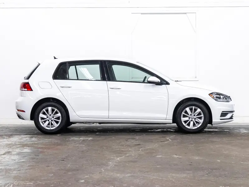 2019 Volkswagen Golf64002502700673123