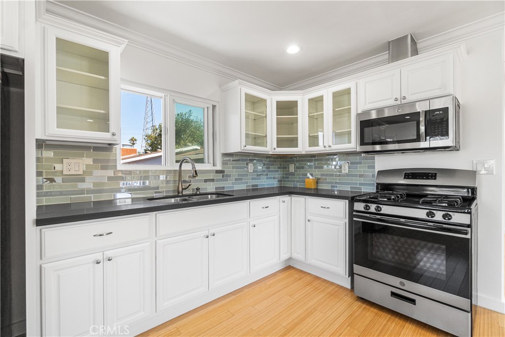 1510 E Maple Avenue, El Segundo CA, 9024563701791051265122