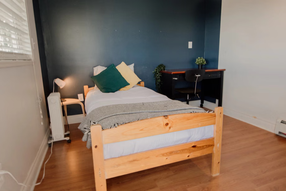 6170 Rumble St, Vancouver Tofino (1 Bed 1 Bath)