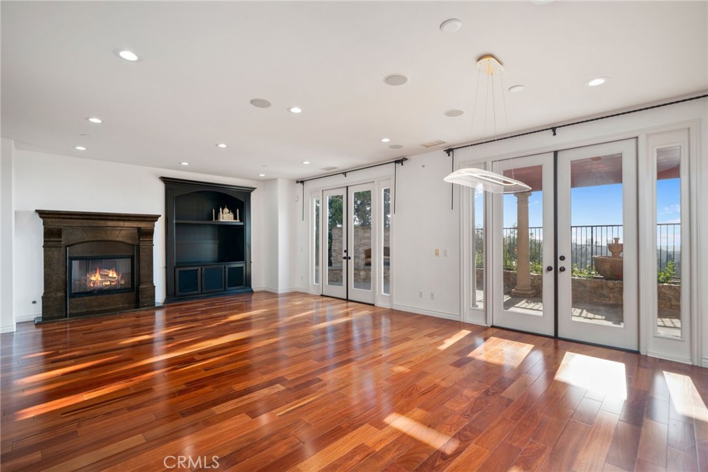 35 Shady Ln Irvine CA, 9260363712383827203121