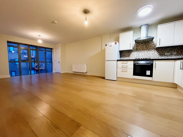 2B1B LH-East Street, London