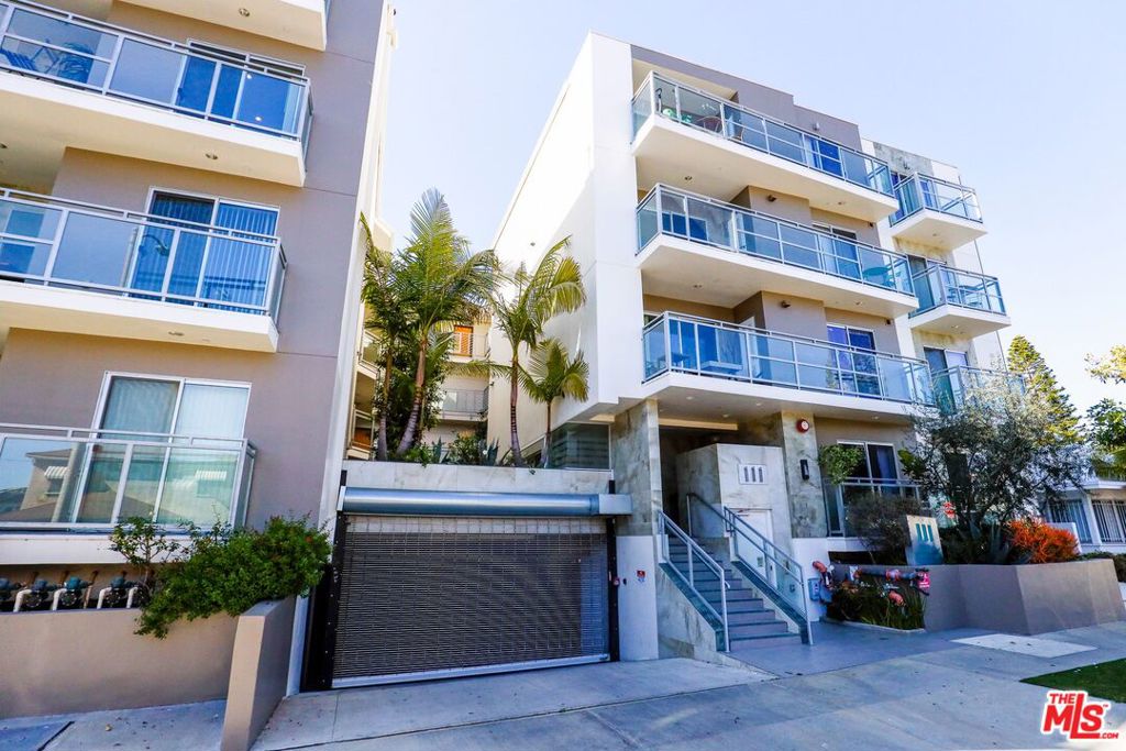 111 Kings 303 Los Angeles CA, 9004864119068490627122