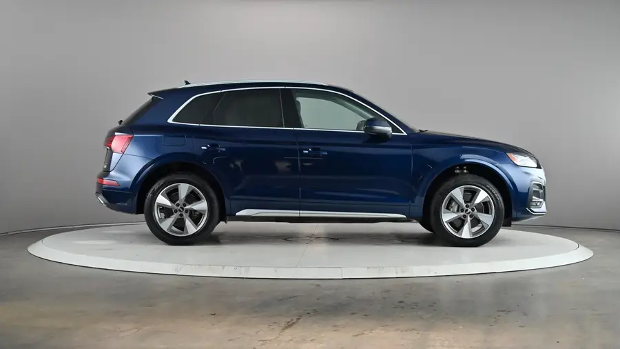 2022 Audi Q563868332124545121