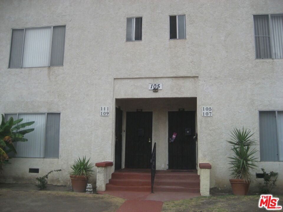 105 W 106th Street Los Angeles CA, 9000363866616290691120