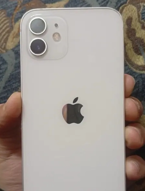 آيفون 1265103677041922121