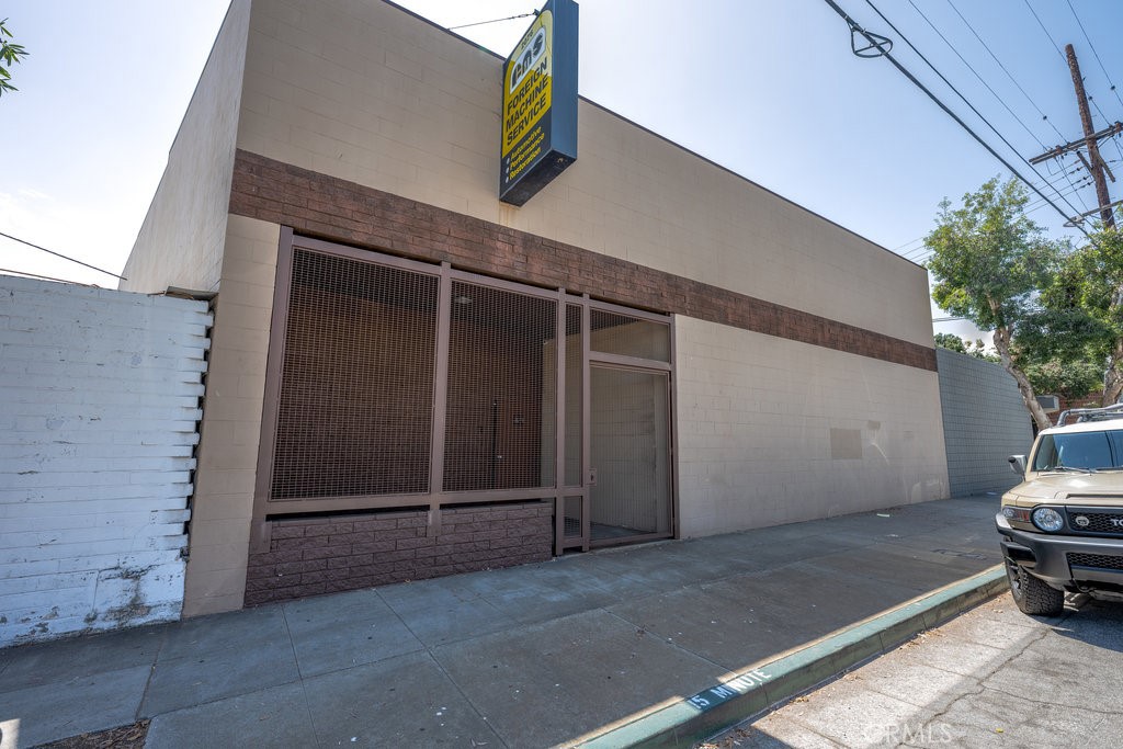 2076 E Walnut Street, Pasadena CA, 9110763602409193987121