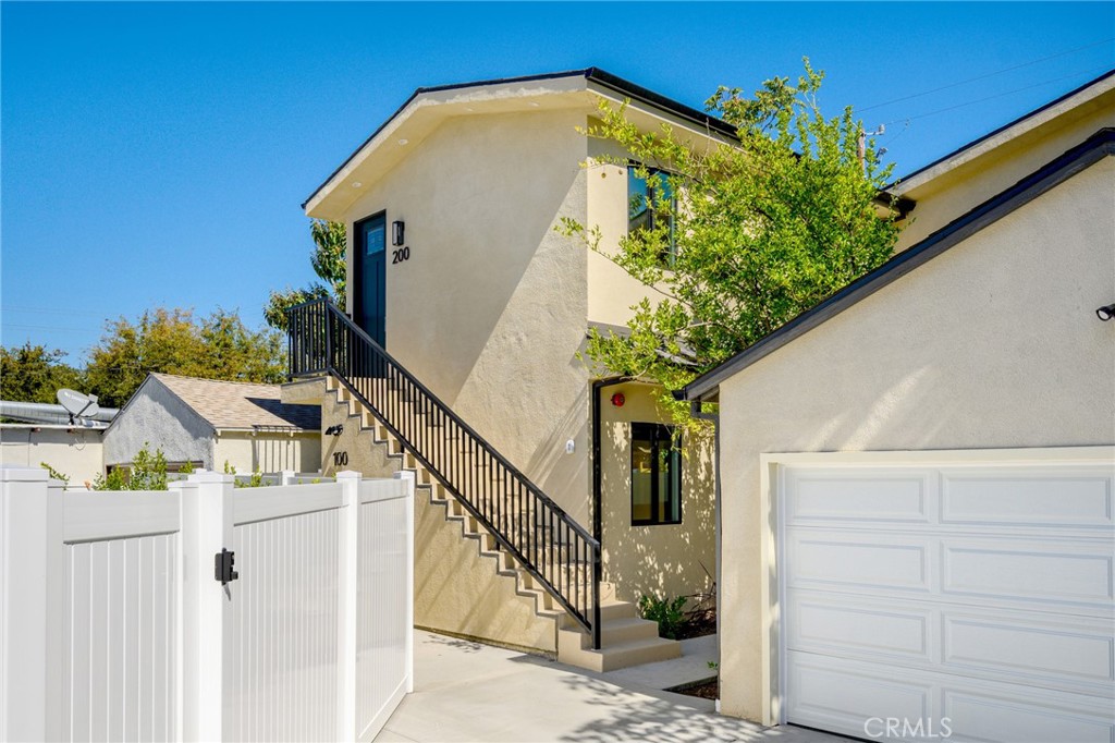 $3,500/mes 1824 N Naomi 200 Burbank CA, 9150564134577974657120