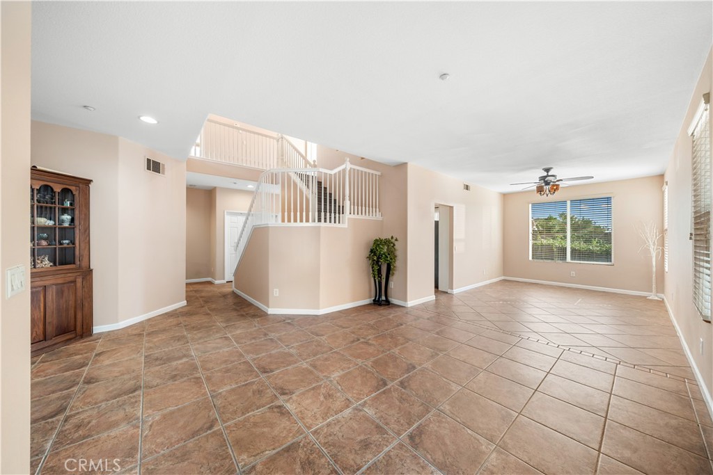 15441 Rochelle, Fontana CA, 9233664089484252418120
