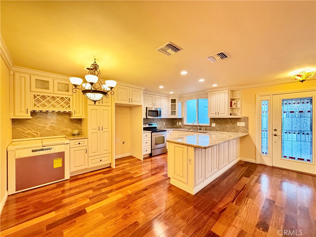 442 Avenida Sevilla A Laguna Woods CA, 9263764130148722434121