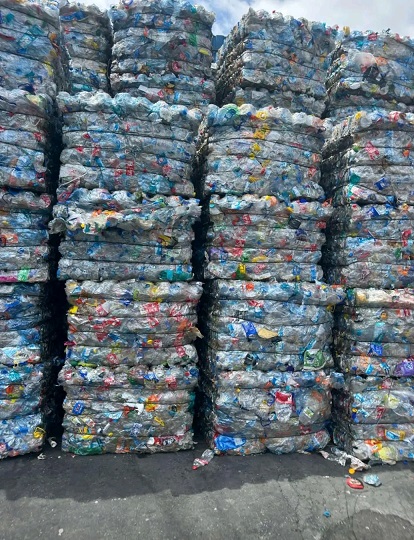 Proveedor de desechos de botellas de PET, Proveedor de desechos de copos de PET, Desechos de botellas de PET en venta, Proveedor de desechos de preformas de PET, Desechos de bandejas de PET en venta, Desechos de botellas de rPET en venta, Desechos de resina de PET en venta