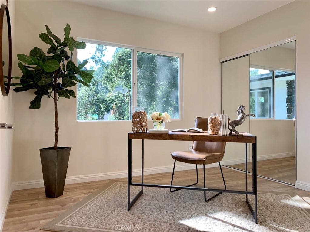 10620 Johanna Avenue Shadow Hills CA, 9104063647747089155122