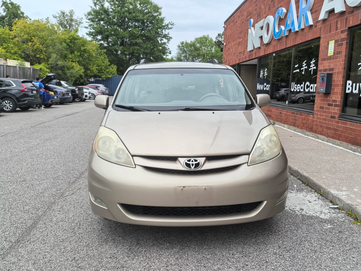 ﻿2007﻿ ﻿Toyota﻿ ﻿Sienna﻿ ﻿CE64147017728514121