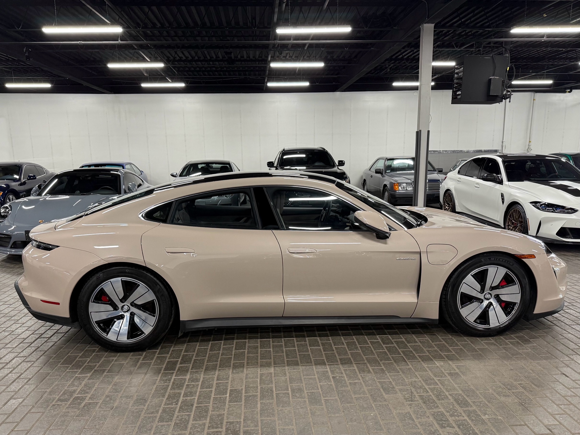 2022 Porsche Taycan 4S AWD64961894915458122
