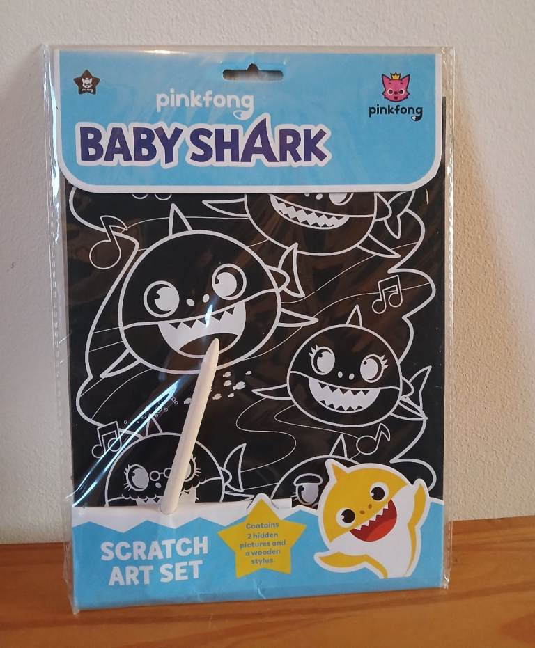 Pinkfong Baby Shark Scratch Art Set with Wooden Stylus
