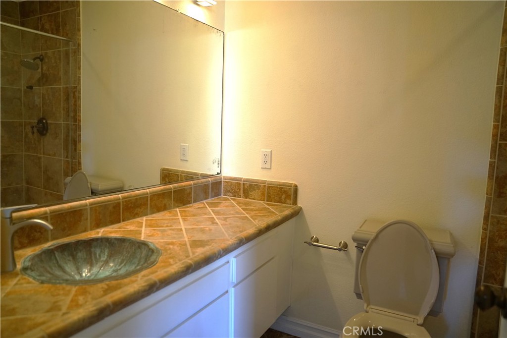 17301 Peach Irvine CA, 9261264078159339266122