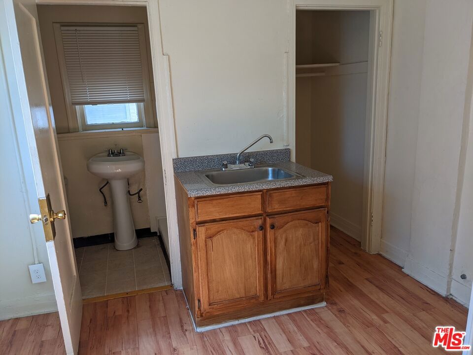 246 S Kenmore Avenue 309 Los Ángeles CA, 9000464122692720898121