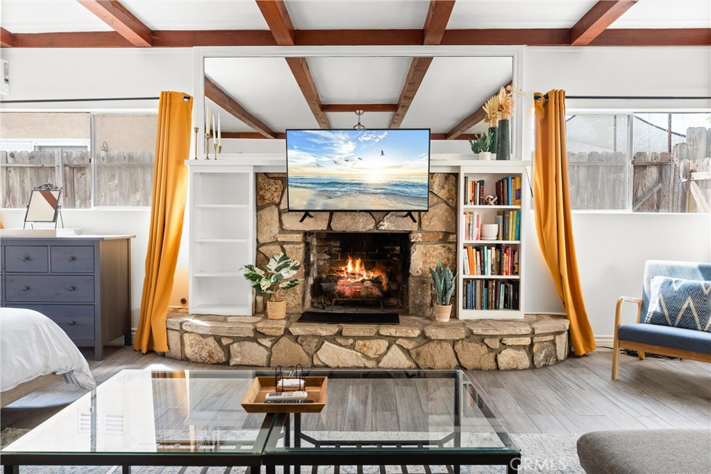 1031 Termino Avenue, Long Beach CA, 9080463632109844097122