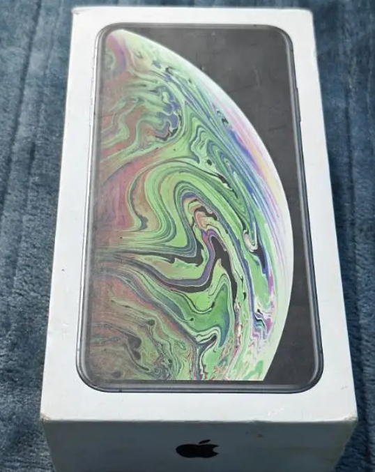 iPhone X's mas65103603844866120