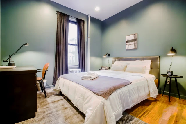 650 9th Avenue63636571500801122