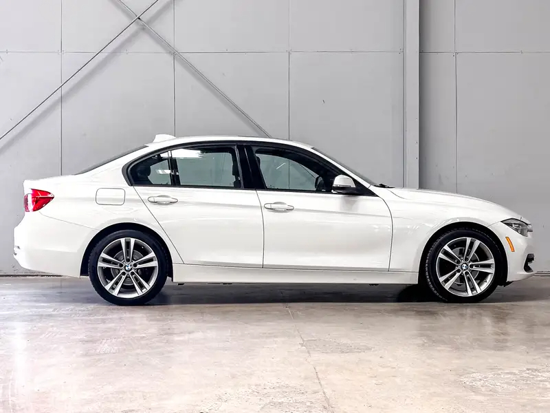 2018 BMW 3 Series63549510909827121