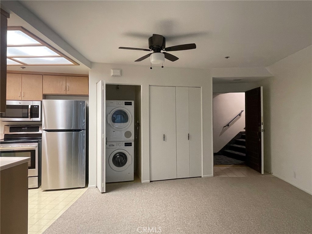 625 Esplanade 13 Redondo Beach CA, 9027764109250042881122