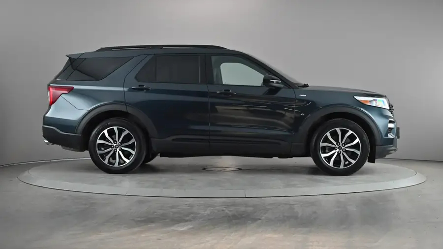 2023 Ford Explorer65029454425475120
