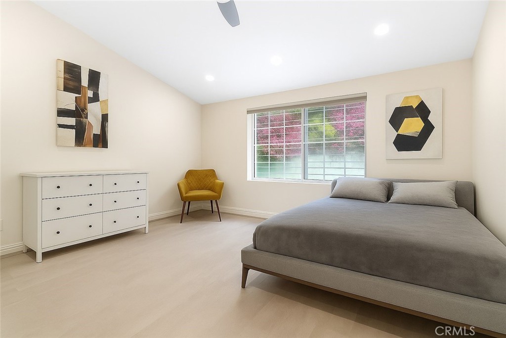 5716 Comanche Avenue Woodland Hills CA, 9136763679283740161122